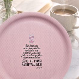 Tyypit Studion jo klassikoiksi muodostuneet Voimalause-tekstit naurattaa, vahvistaa, piristää - ne on otteita arkisesta elämästä. Voimalauseita löytyy vaihtuva valikoima erilaisina tuotteina. Tyypit Studio suunnittelee iloa sun elämään - jo vuodesta 2015!